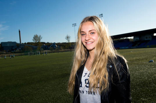 Elvia Abrahamsson, ambitionslaget