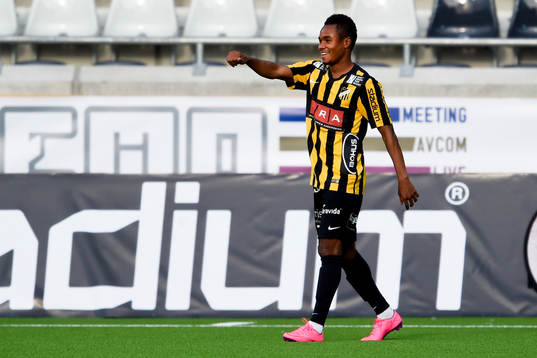 Häckens Nasiru Mohammed jublar