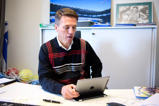 IFK Göteborgs sportchef Mats Gren på sitt kontor