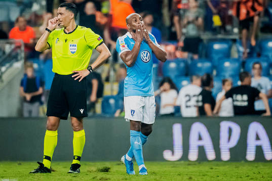 Fouad Bachirou of Malmö FF celebrates