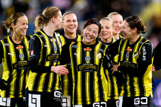 Bläddra bland fler bilder av Fotboll, Damallsvenskan, Häcken - KIF Örebro